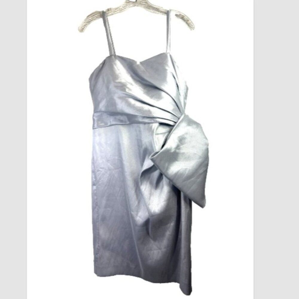 Badgley Mischka ladies Cocktail Dress 8 grey silver bow cocktail party holiday